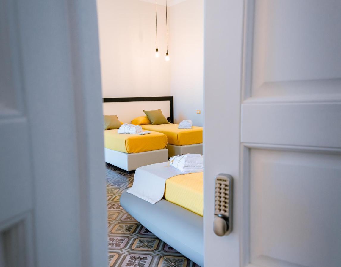 Dimora Cavour Bed & Breakfast Amantea Bagian luar foto