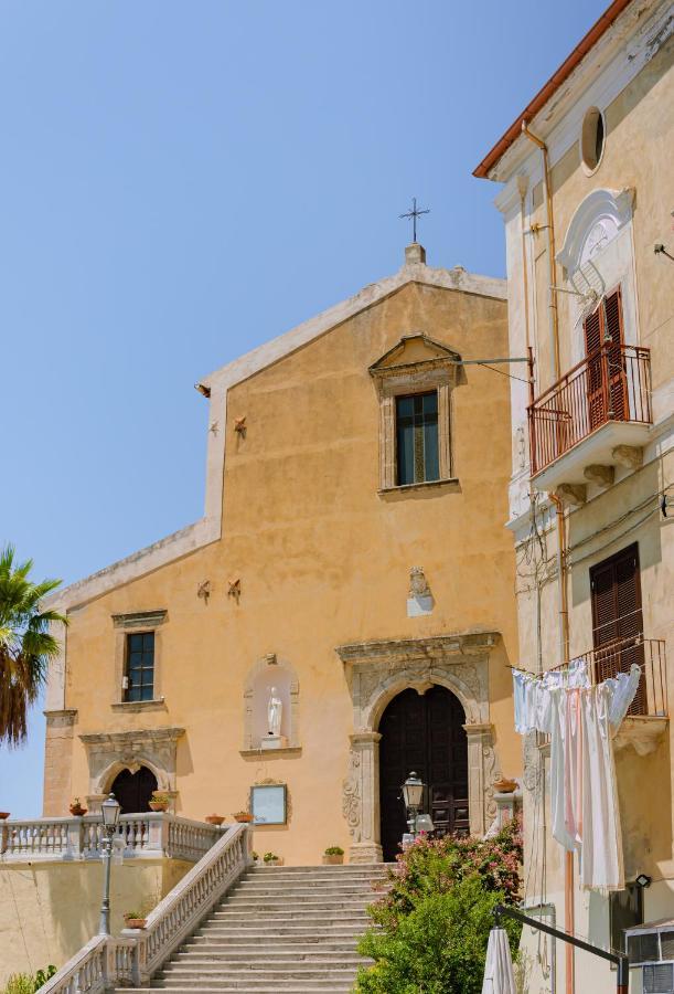 Dimora Cavour Bed & Breakfast Amantea Bagian luar foto