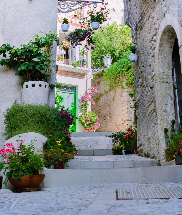 Dimora Cavour Bed & Breakfast Amantea Bagian luar foto