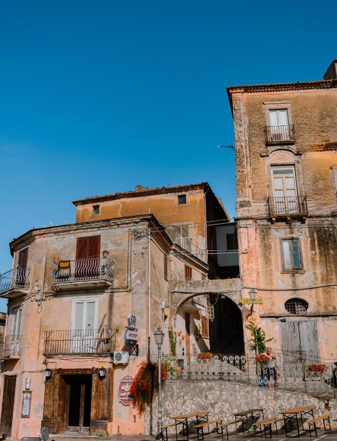 Dimora Cavour Bed & Breakfast Amantea Bagian luar foto